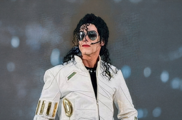 Roy Paladini - The Michael Jackson Tribute