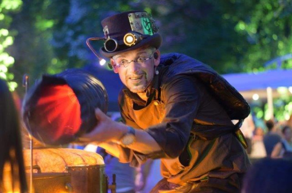 Ludger Hollmann - Mobiles Theater